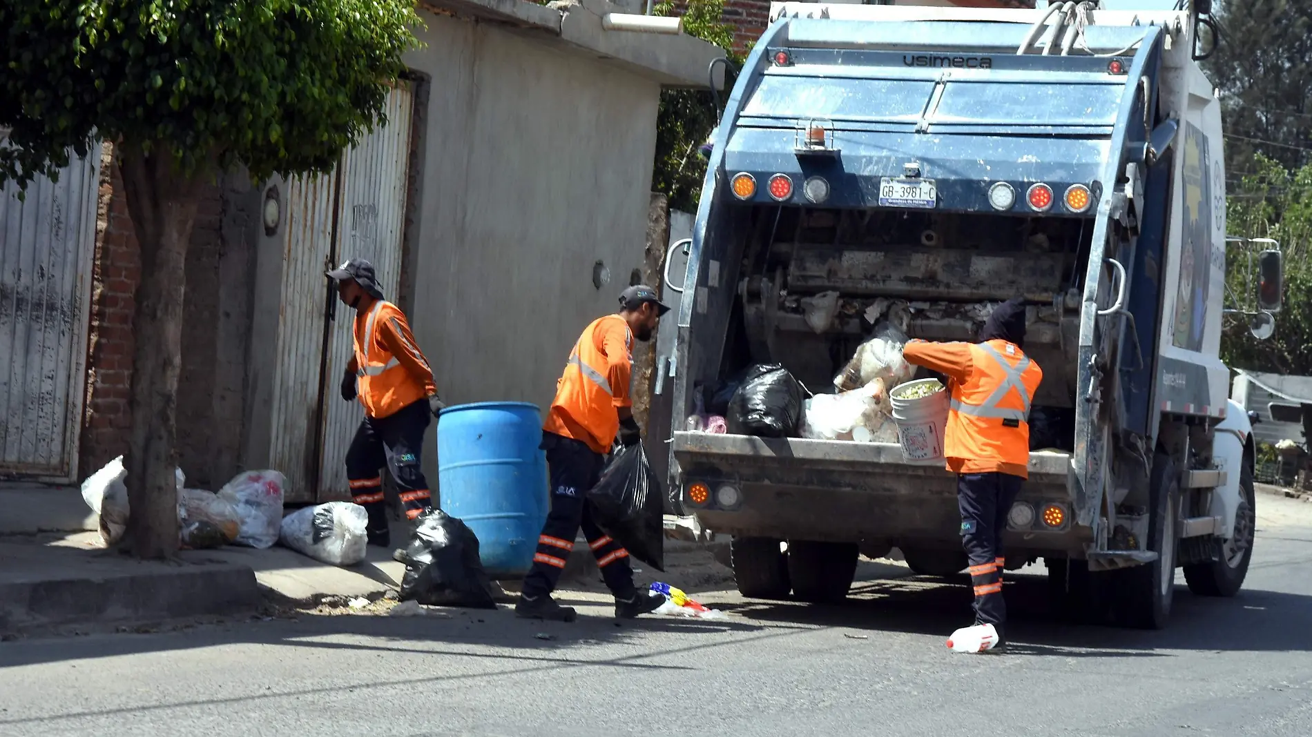 SERVICIOS PUBLICOS (4)